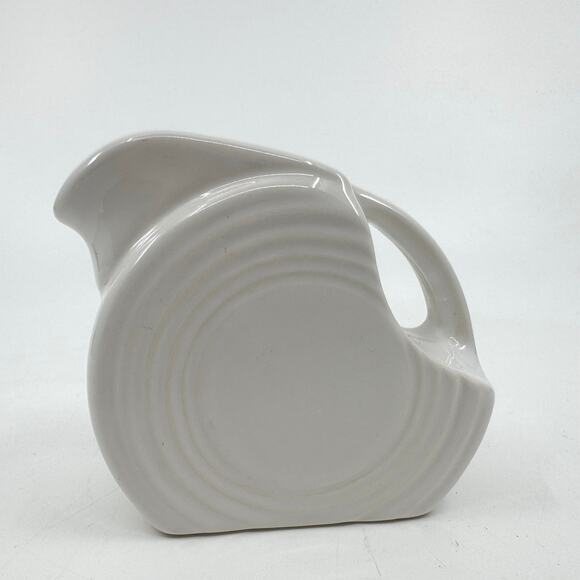 Homer Laughlin Fiesta 5-ounce Mini Disk Pitcher Serveware Ceramic Scarlet White - Picture 2 of 7